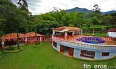 ALOJAMIENTOS COLOMBIA - Finca en Copacabana, Antioquia